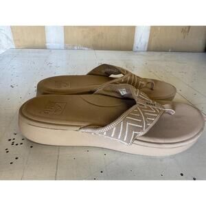 REEF Women's Cushion Cloud TX Oasis Geo Size 7 Medium Width Brand NEW